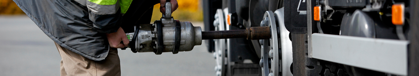 Changing a tire on a truck